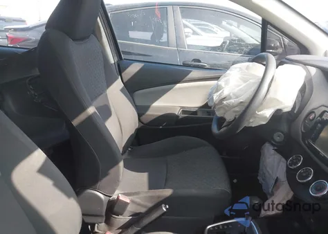 2015 Toyota Yaris L z USA, uszkodzony, nr VIN VNKKTUD31FA042330